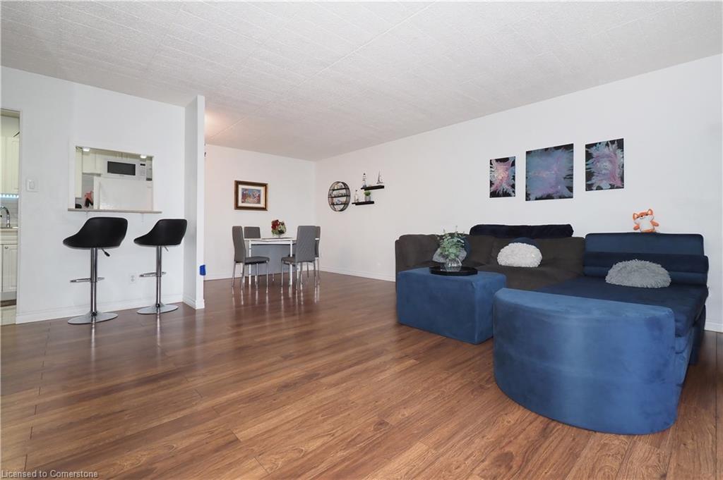 206-6 Walton Avenue Property Photo 16