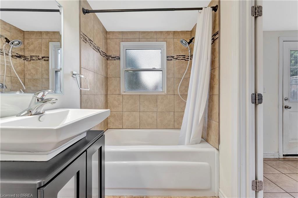 212 William Street Property Photo 14