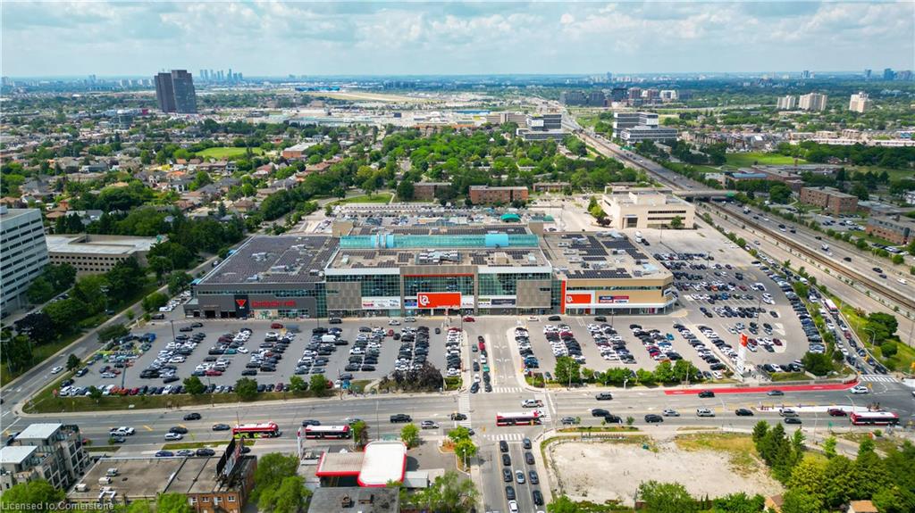 230-700 Lawrence Avenue W Property Photo 2