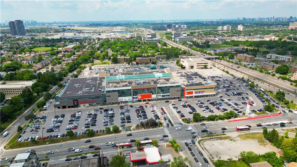 230-700 Lawrence Avenue W Property Photo 3