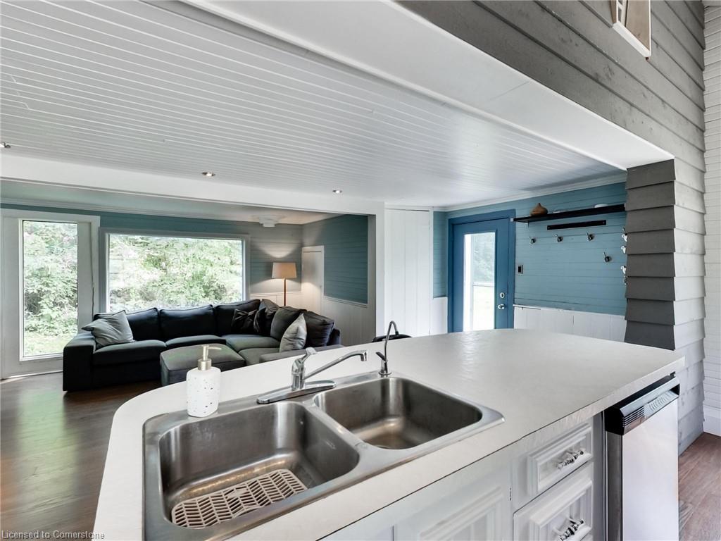 6142 Guelph Line Property Photo 11