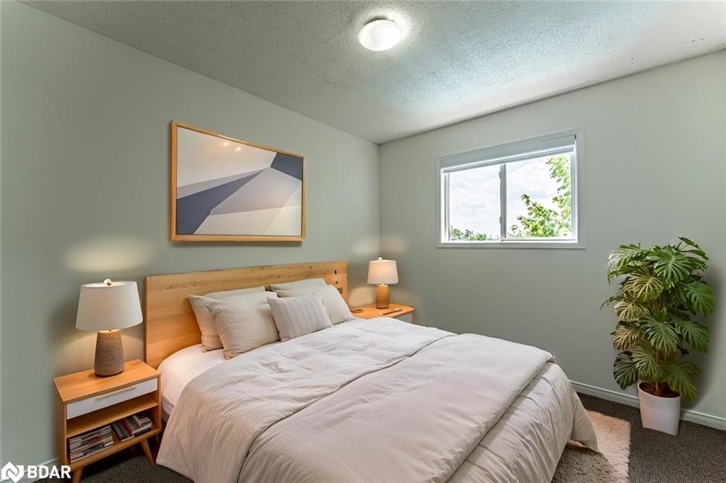13 Golds Crescent Property Photo 7
