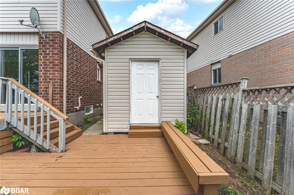 13 Golds Crescent Property Photo 13