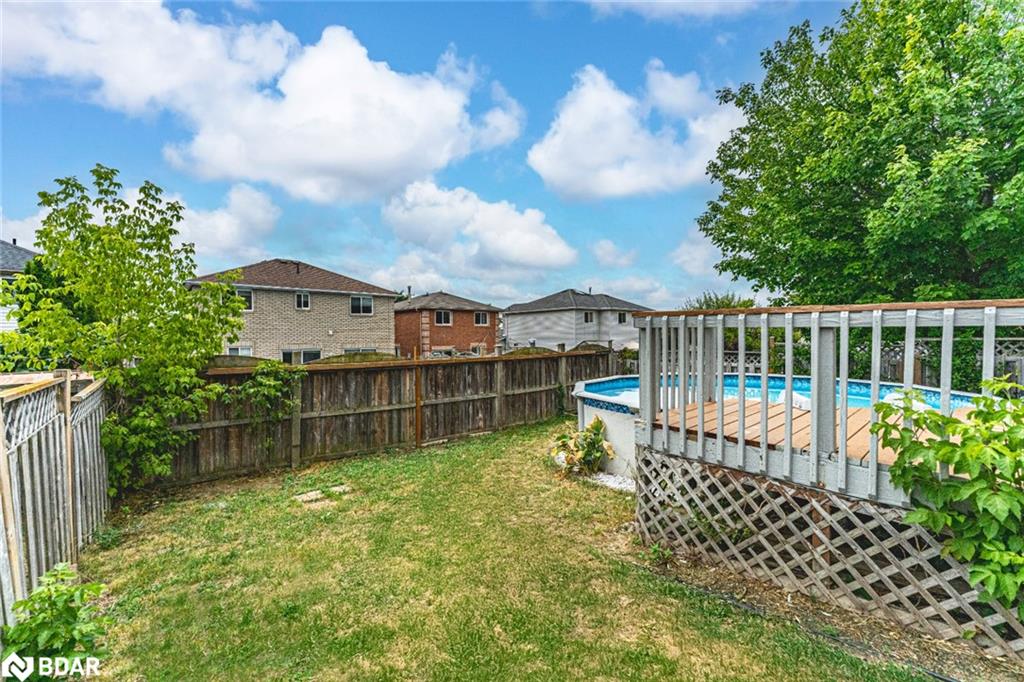 13 Golds Crescent Property Photo 15
