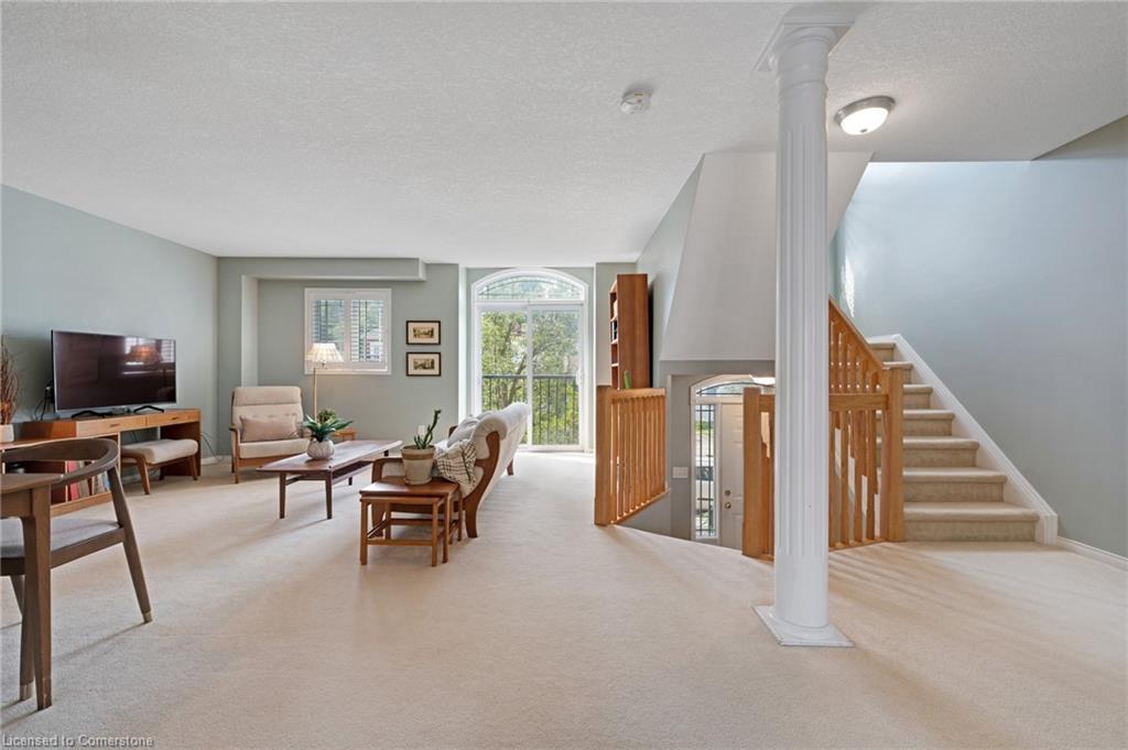 16 Bruce Street Property Photo 7
