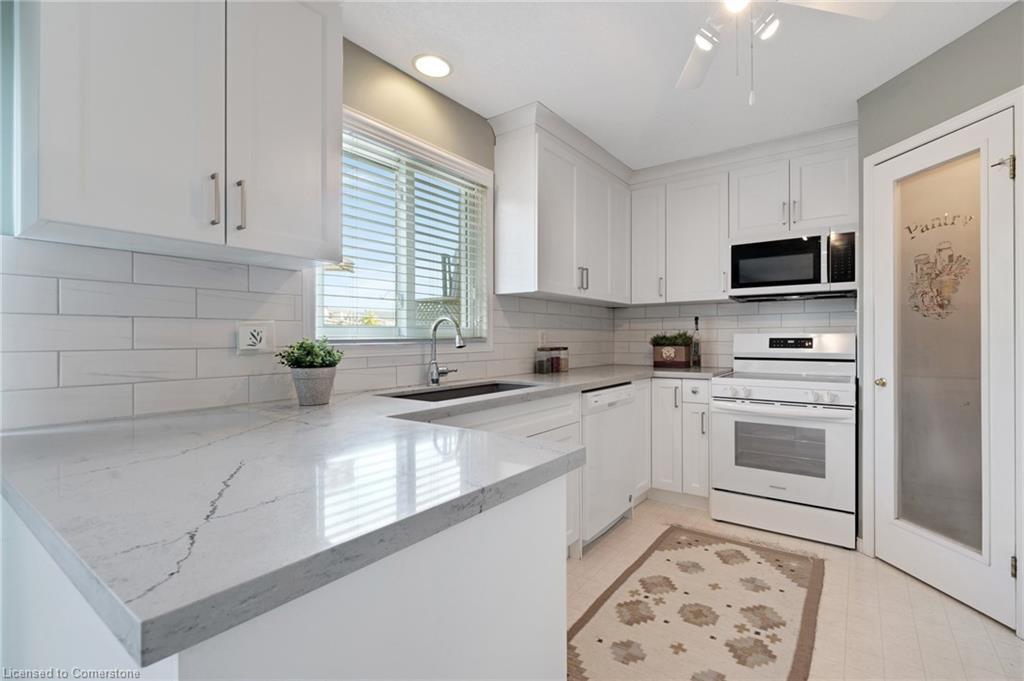 16 Bruce Street Property Photo 13