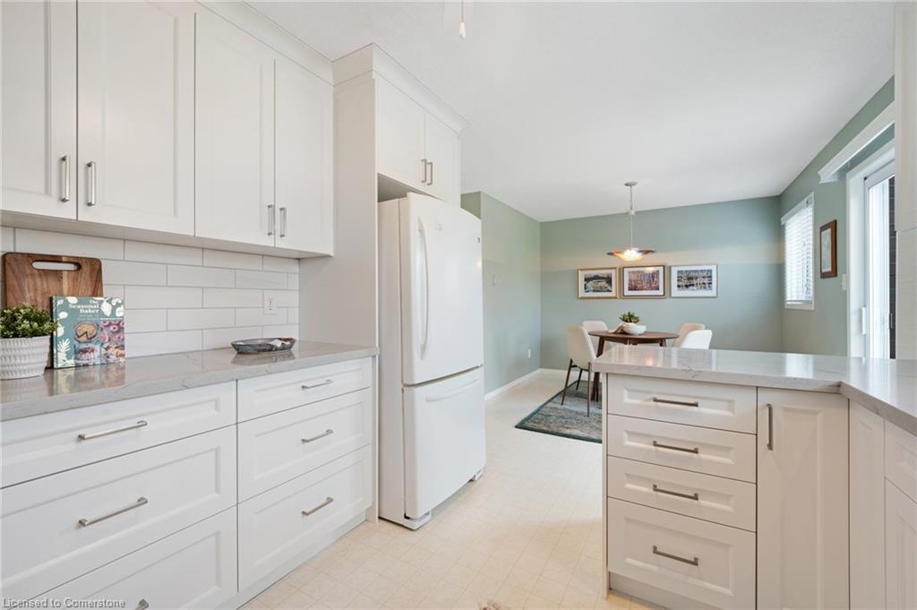 16 Bruce Street Property Photo 17
