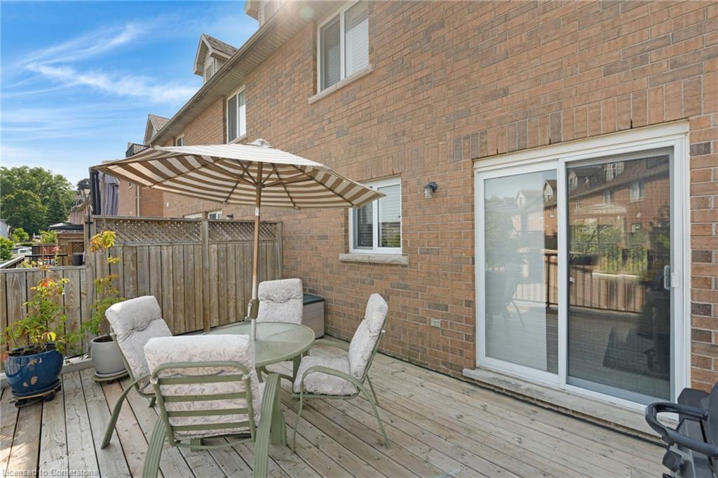 16 Bruce Street Property Photo 22