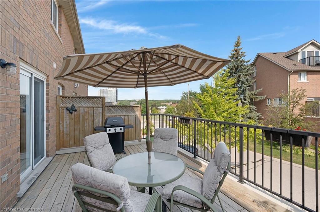 16 Bruce Street Property Photo 23