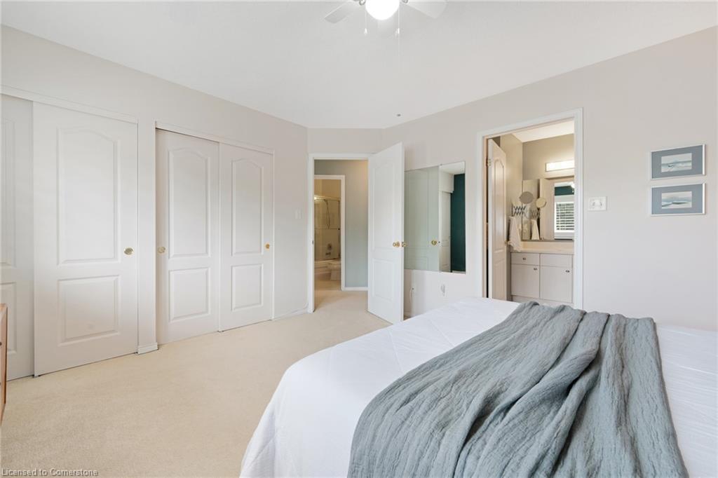 16 Bruce Street Property Photo 29