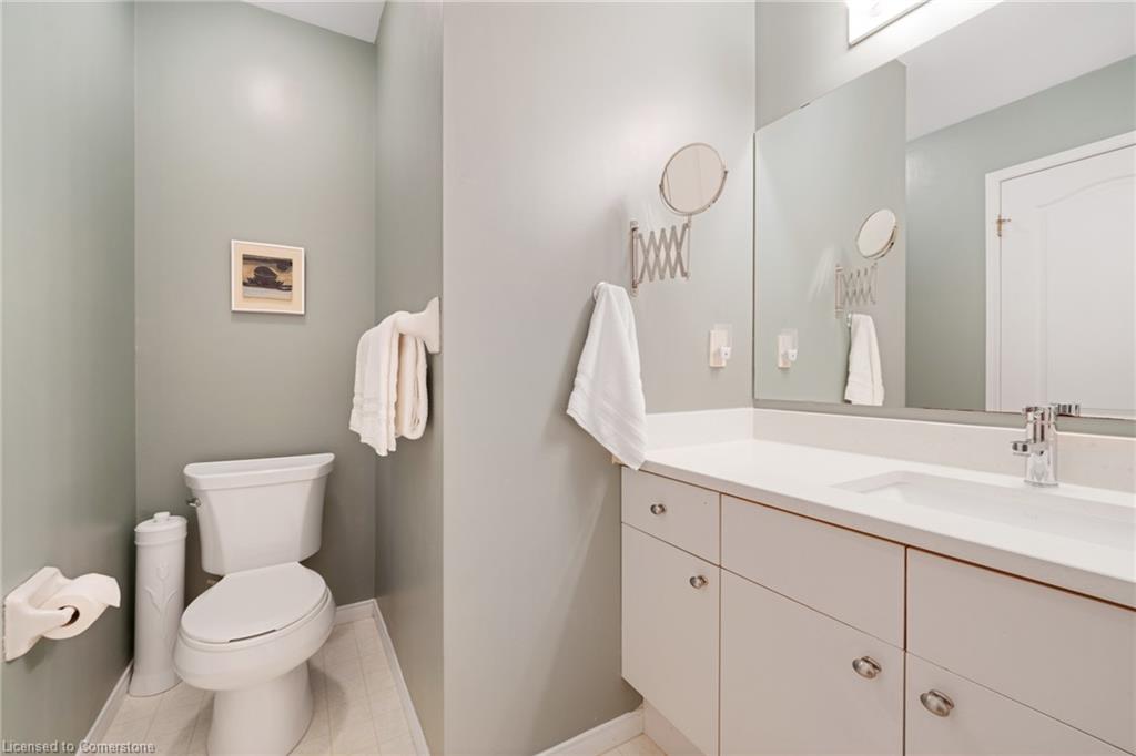16 Bruce Street Property Photo 31