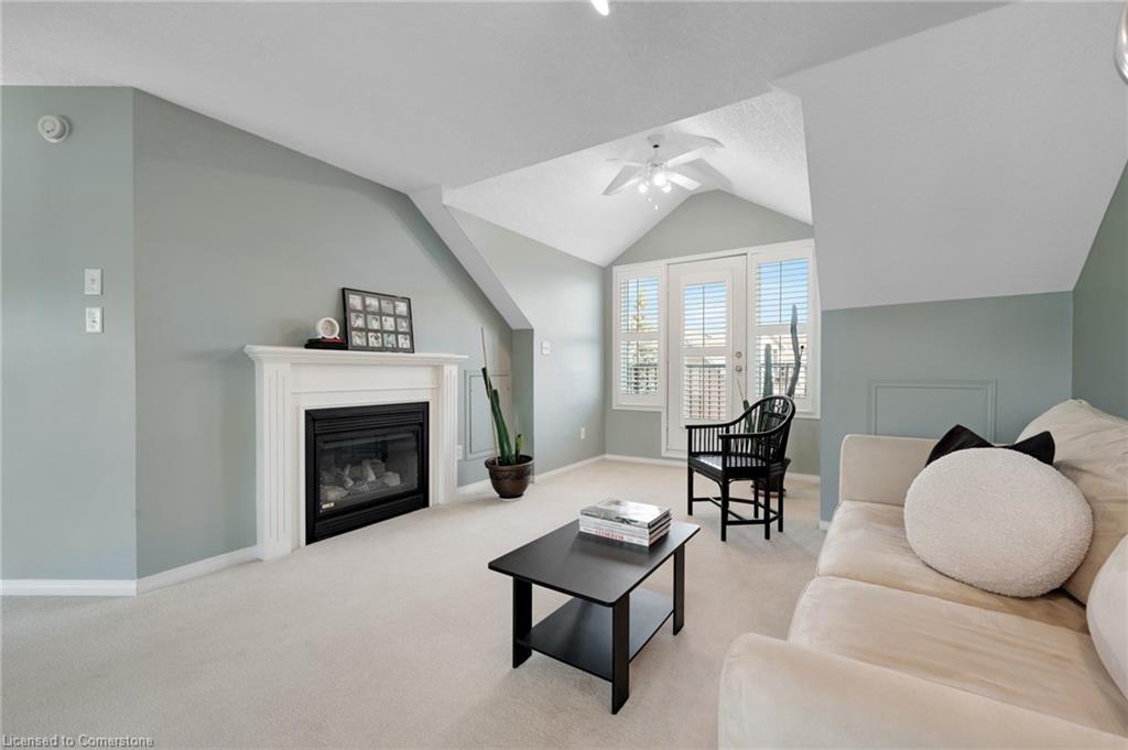 16 Bruce Street Property Photo 40