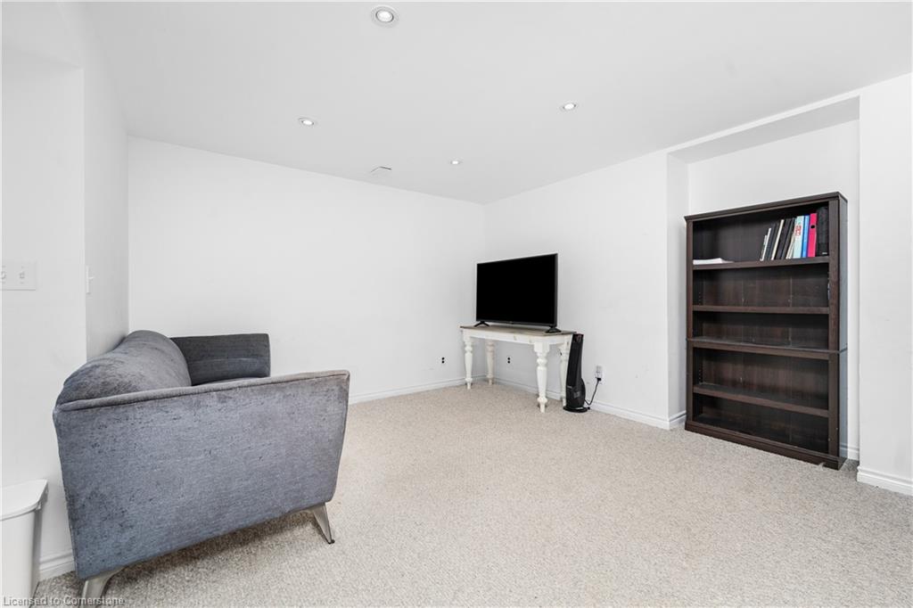 1 Hillcroft Drive Property Photo 20
