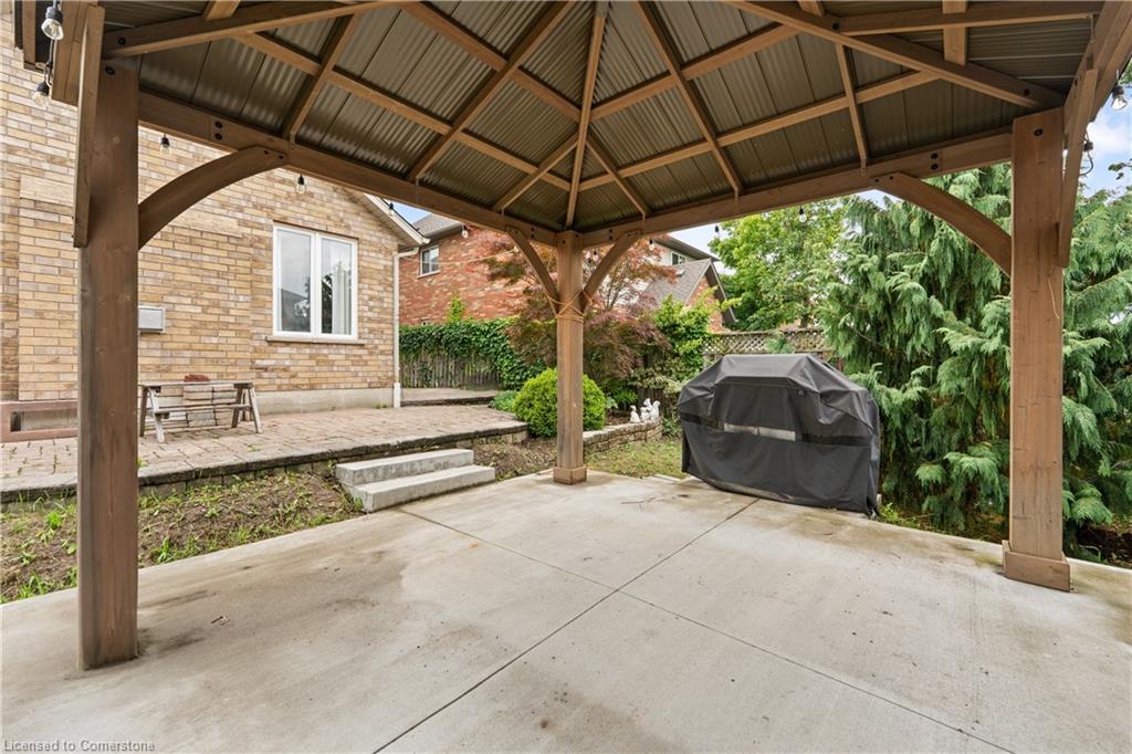 1 Hillcroft Drive Property Photo 28
