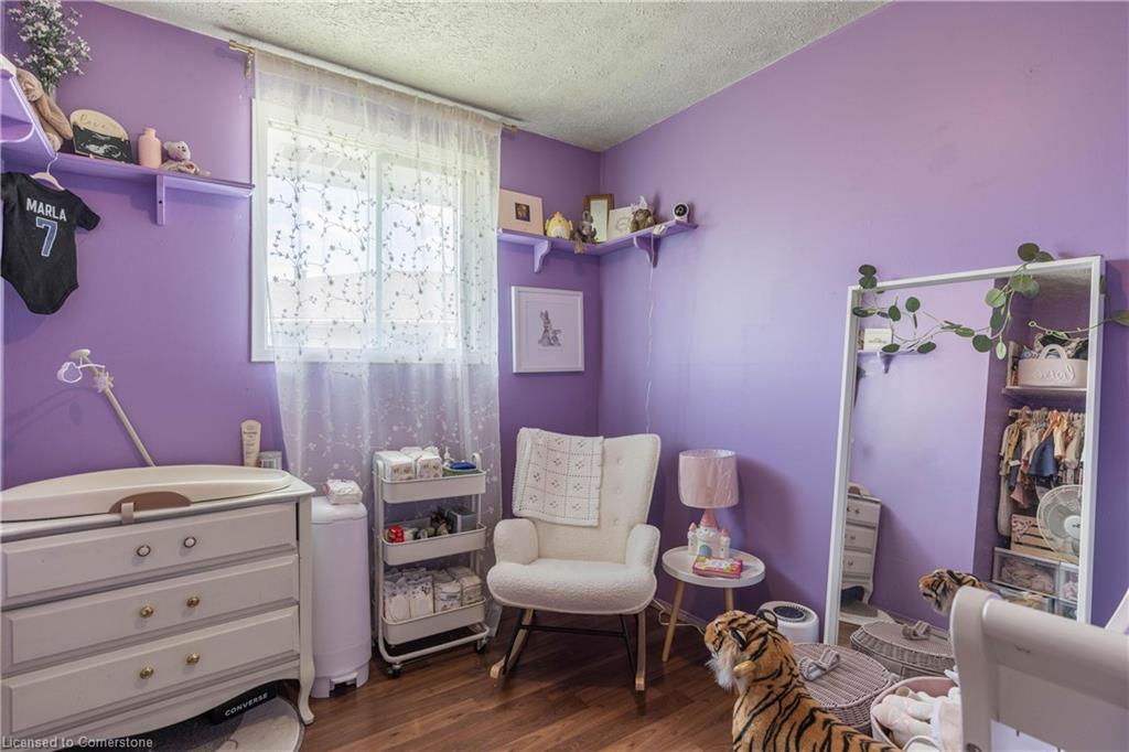 7709 Ronnie Crescent Property Photo 10