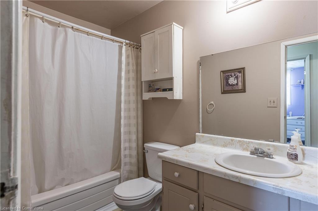 7709 Ronnie Crescent Property Photo 11