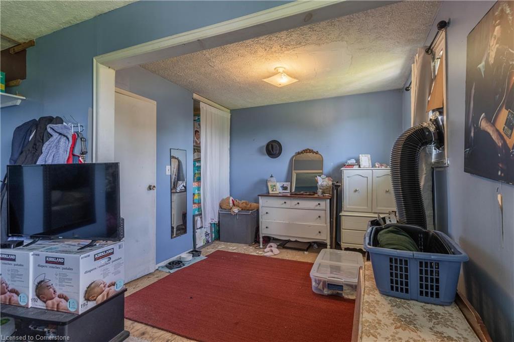 7709 Ronnie Crescent Property Photo 13