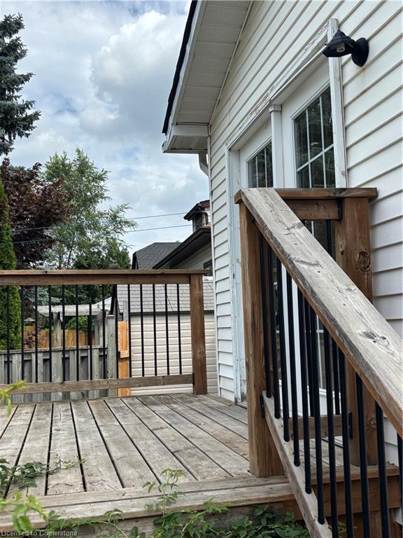 9 Grantham Avenue S Property Photo 16