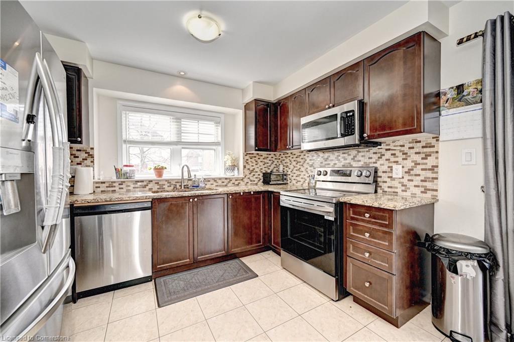 4 Dalton Drive Property Photo 11
