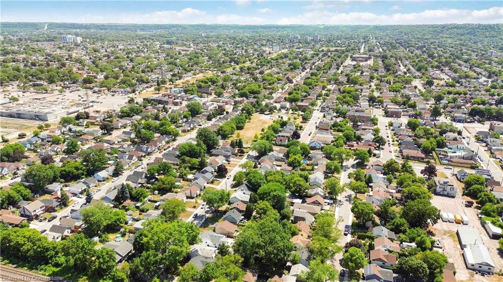 387 Weir Street N Property Photo 42