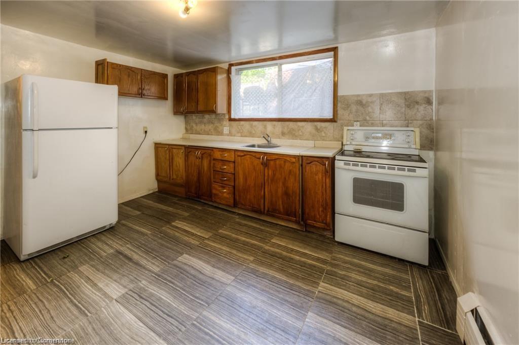 126 Clive Road Property Photo 14