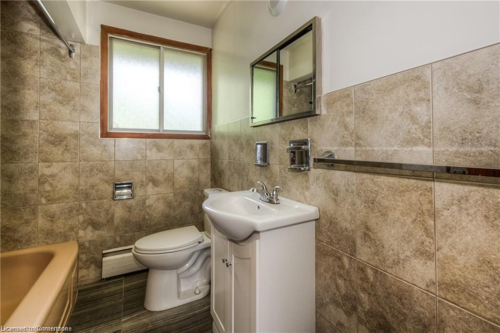 126 Clive Road Property Photo 17