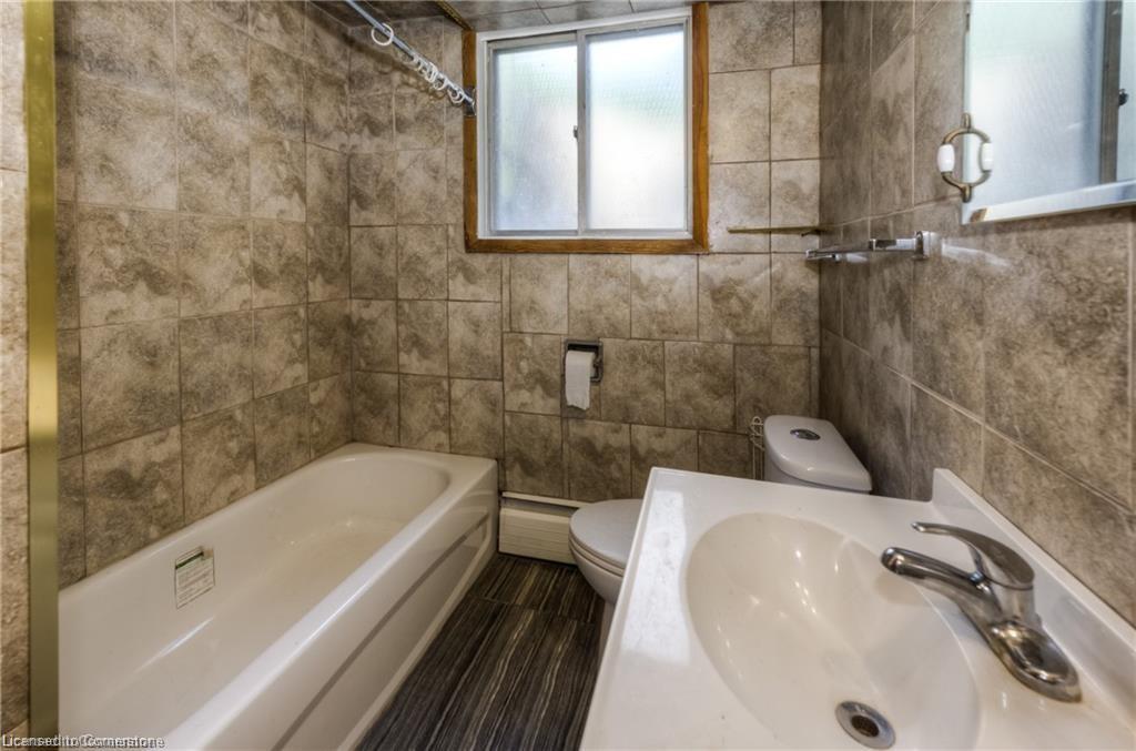 126 Clive Road Property Photo 22