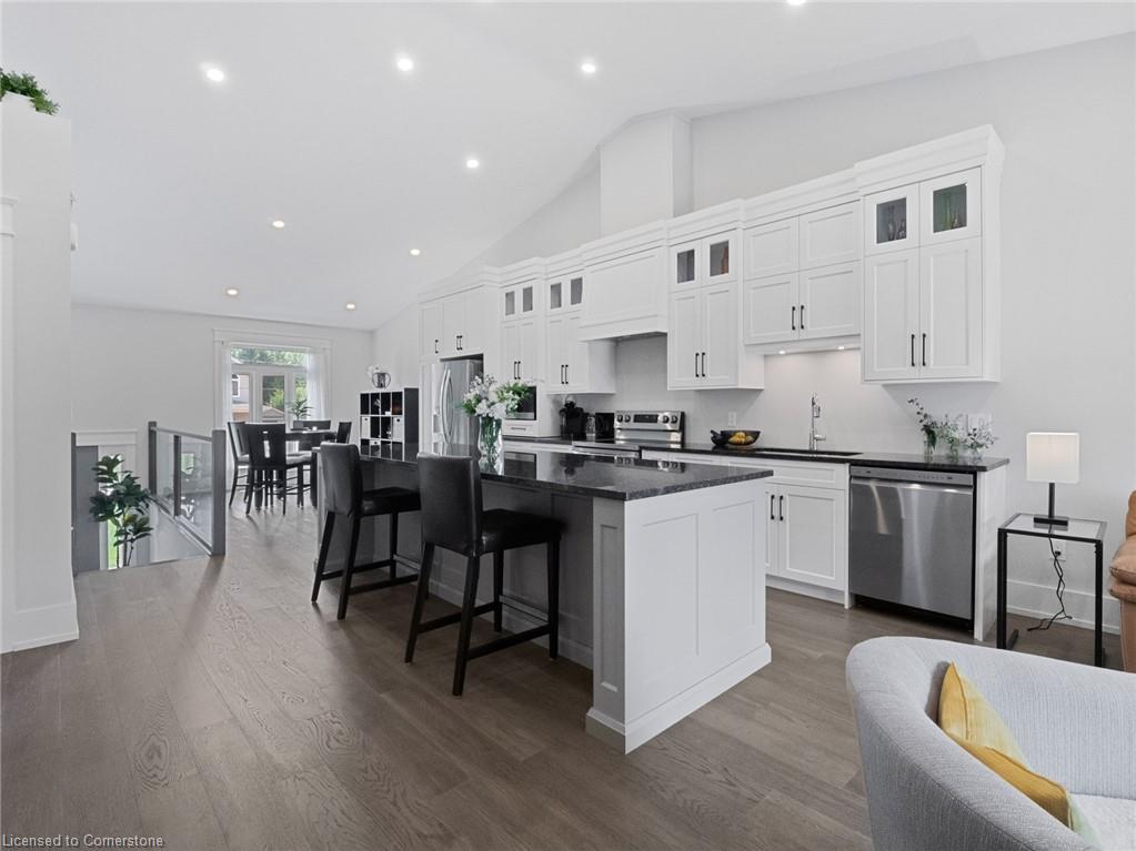 40 Topham Boulevard Property Photo 10