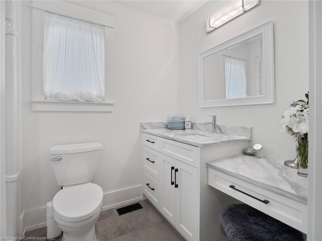 40 Topham Boulevard Property Photo 12