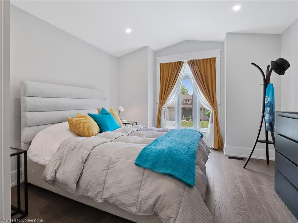 40 Topham Boulevard Property Photo 17