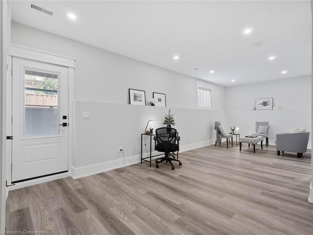 40 Topham Boulevard Property Photo 22