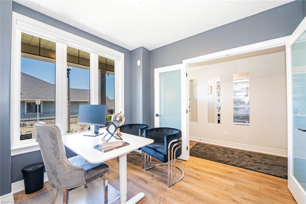 11-2848 King Street Property Photo 8