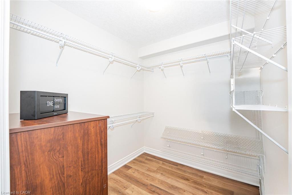 11-2848 King Street Property Photo 10