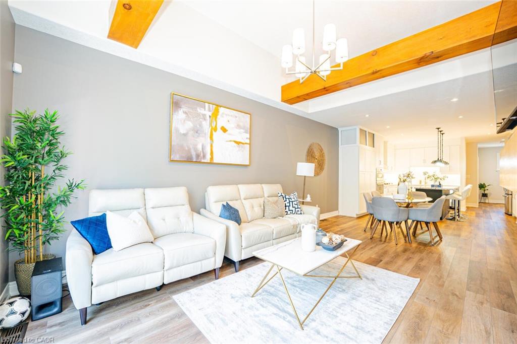 11-2848 King Street Property Photo 31