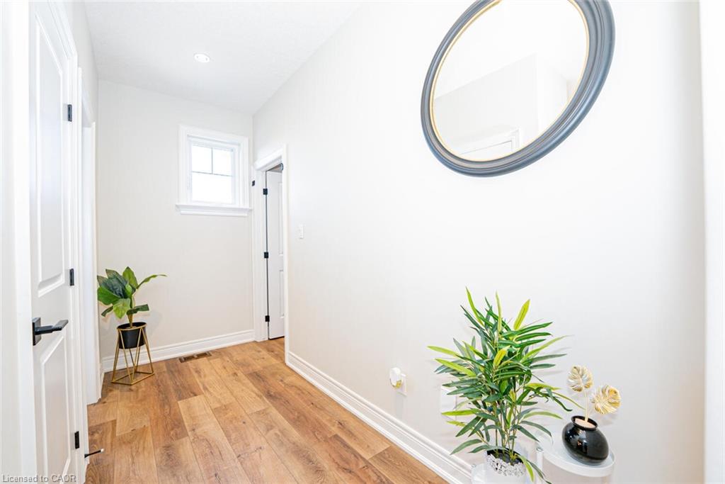 11-2848 King Street Property Photo 40