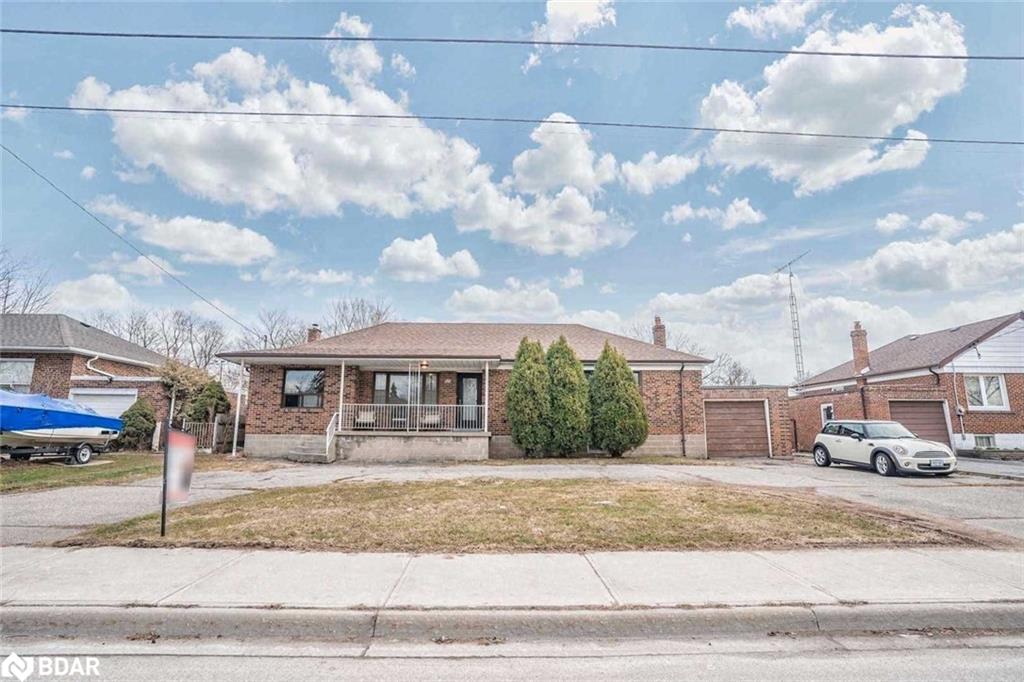 634 Hyacinthe Boulevard Property Photo 1