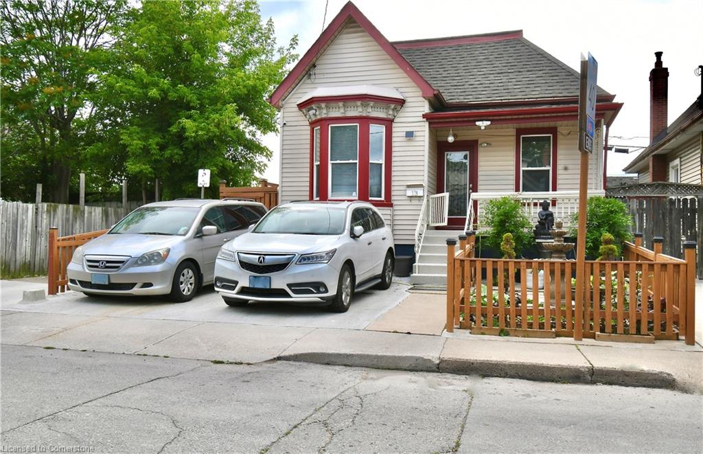 13 Leeming Street Property Photo 1
