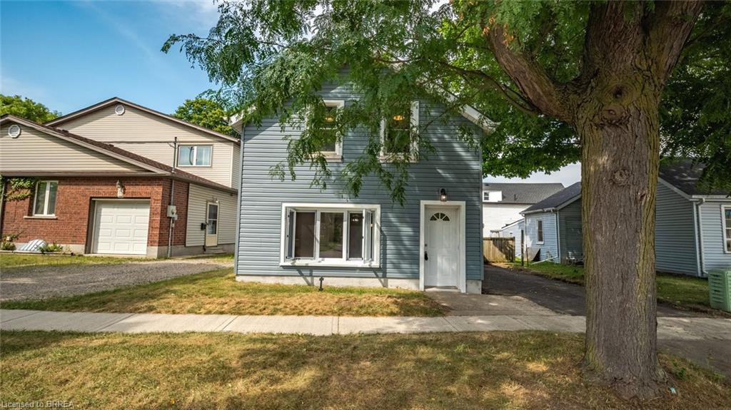 69 Grand River Avenue Property Photo 2