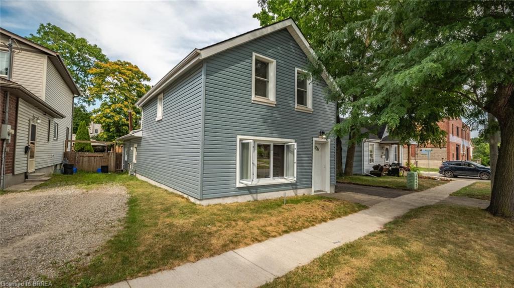 69 Grand River Avenue Property Photo 3