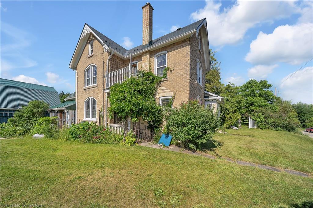 402 Lambton Street E Property Photo 5