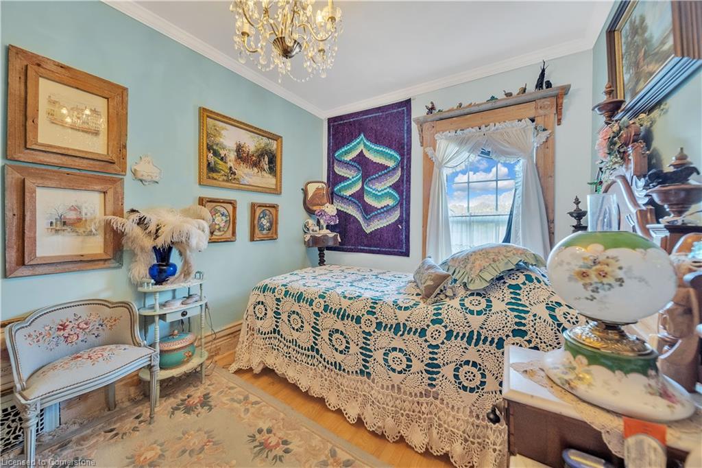 402 Lambton Street E Property Photo 27