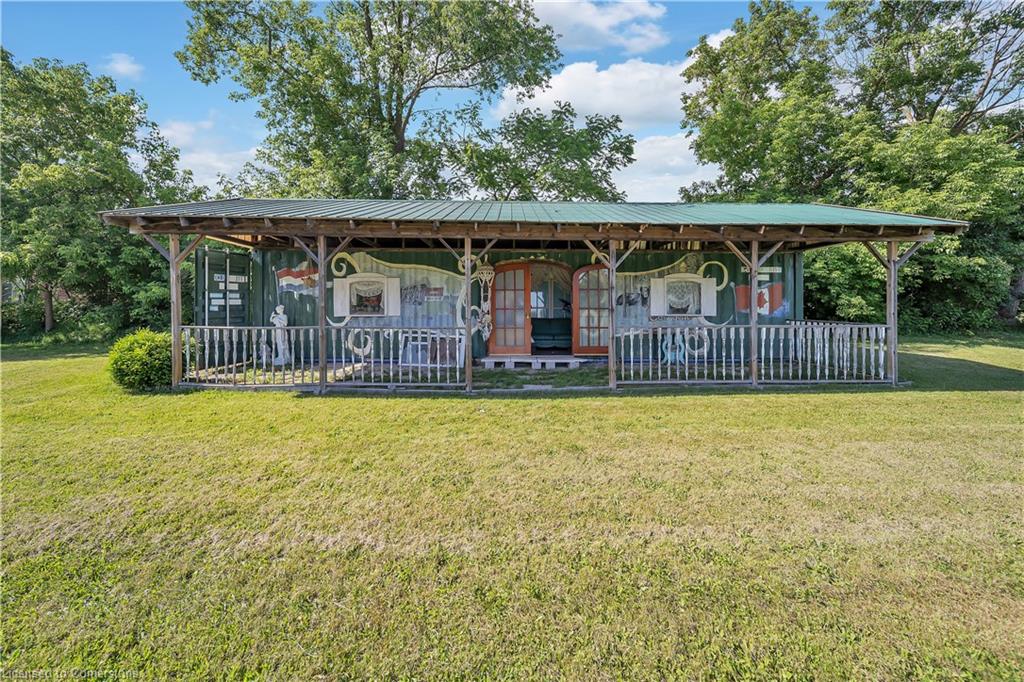 402 Lambton Street E Property Photo 37