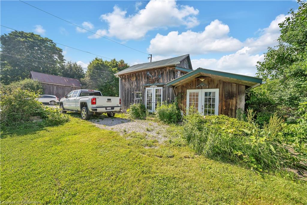 402 Lambton Street E Property Photo 41