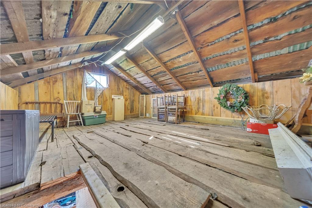 402 Lambton Street E Property Photo 43