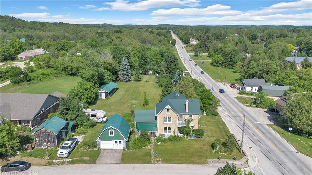 402 Lambton Street E Property Photo 46