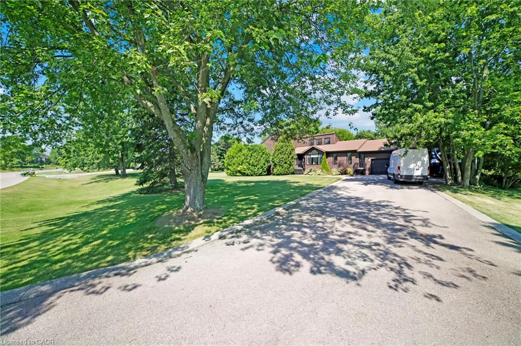 11 Weneil Drive Property Photo 3