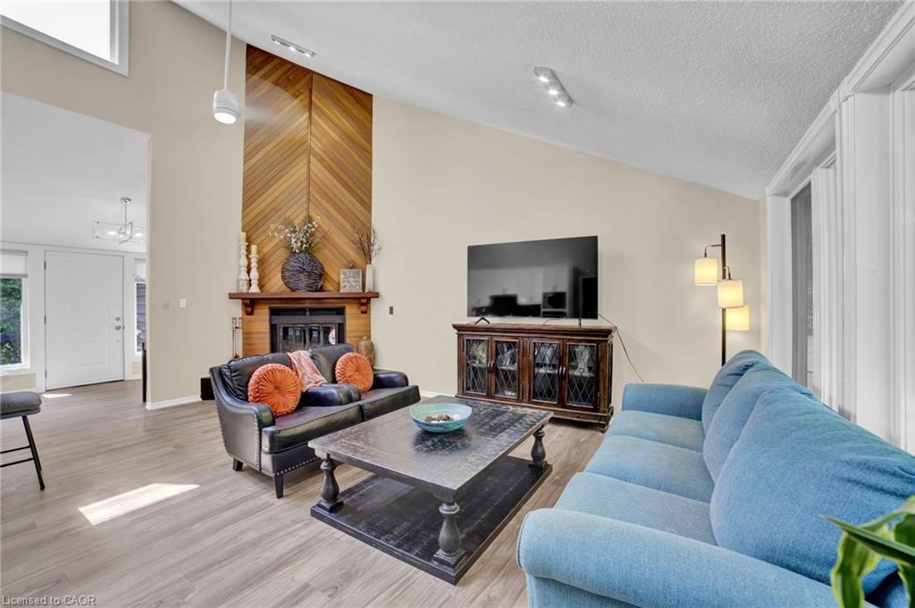 11 Weneil Drive Property Photo 6