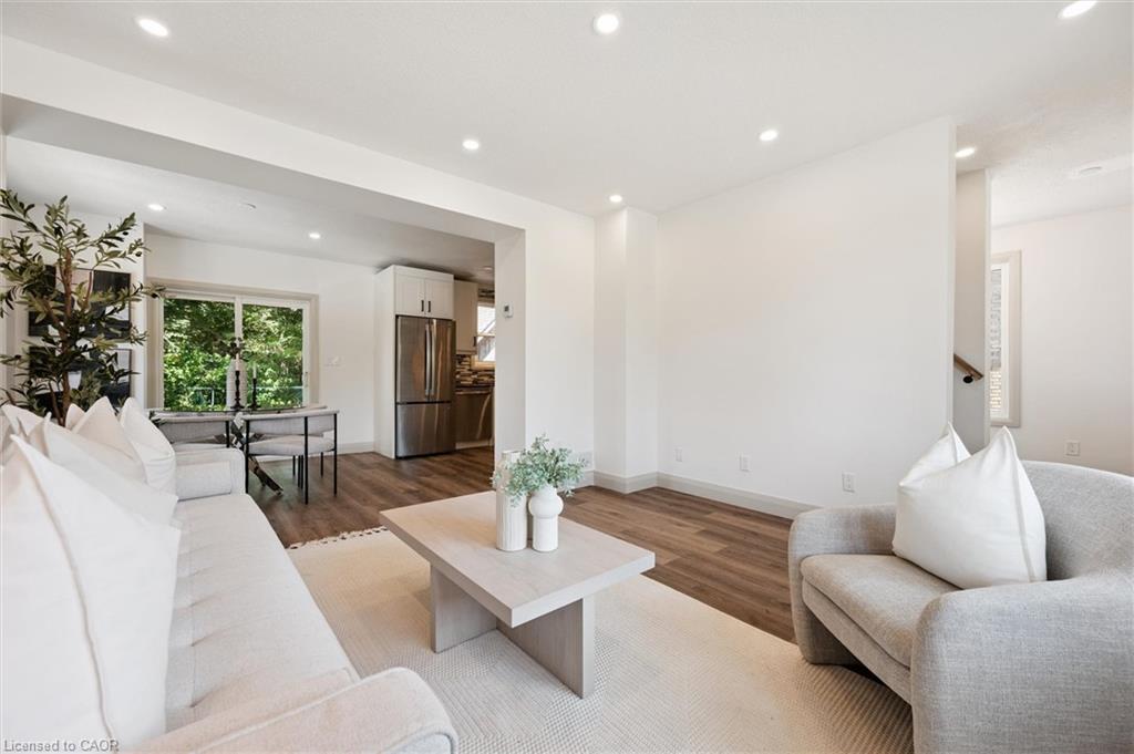 196 Kent Avenue Property Photo 11