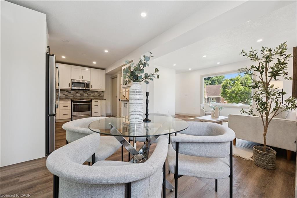 196 Kent Avenue Property Photo 13