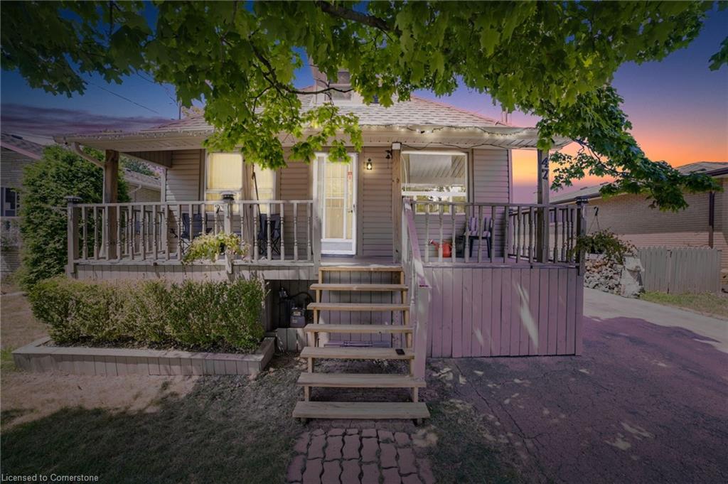 47 Worsley Road Property Photo 1